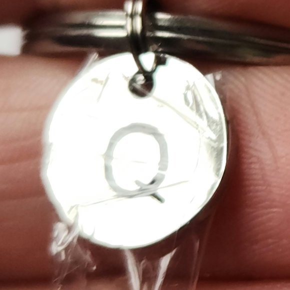 NWT You are my sunshine silver key chain with the letter Q - Picture 6 of 9